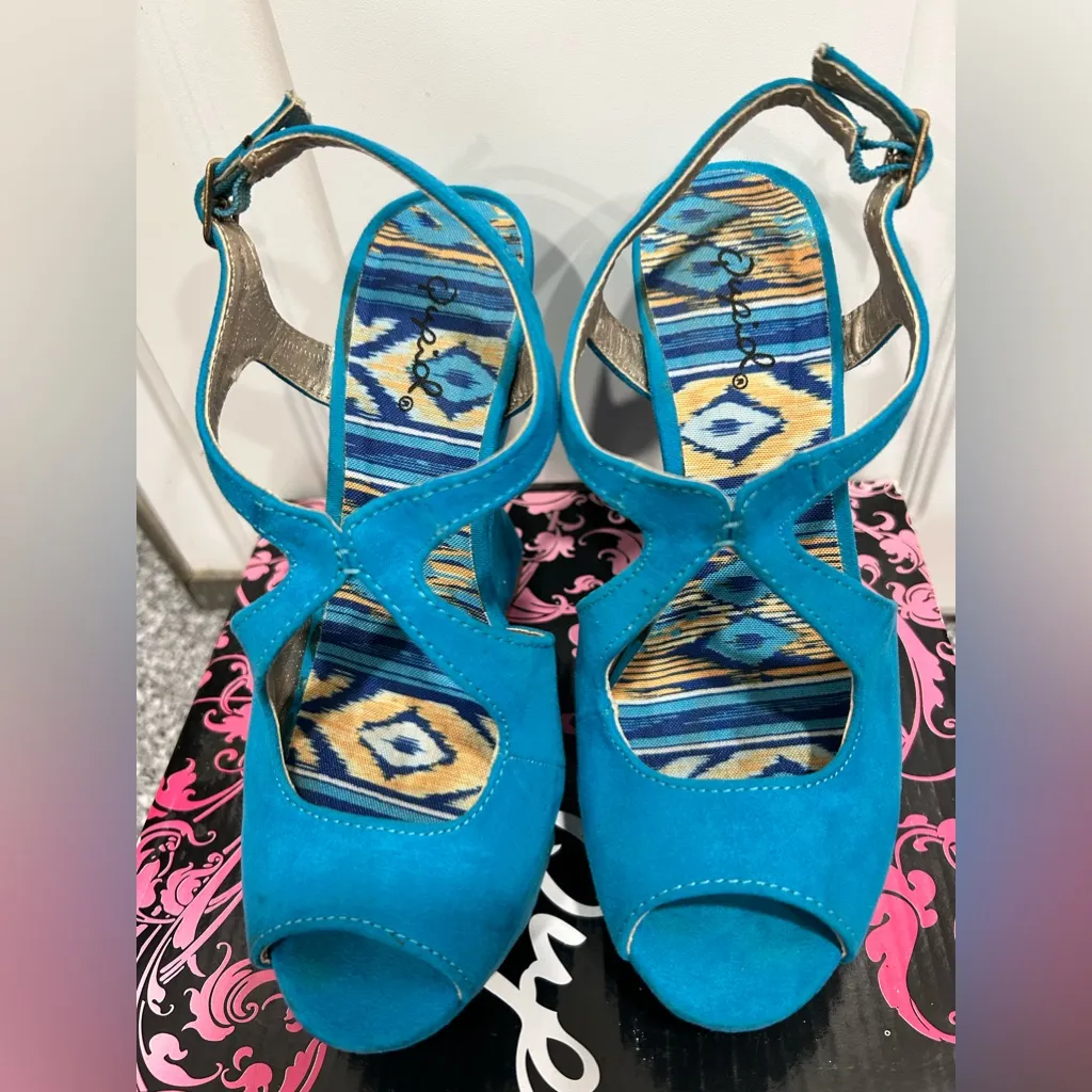Qupid  Turquoise Wedge Platform Shoes Size 5 1/2 - Image 9