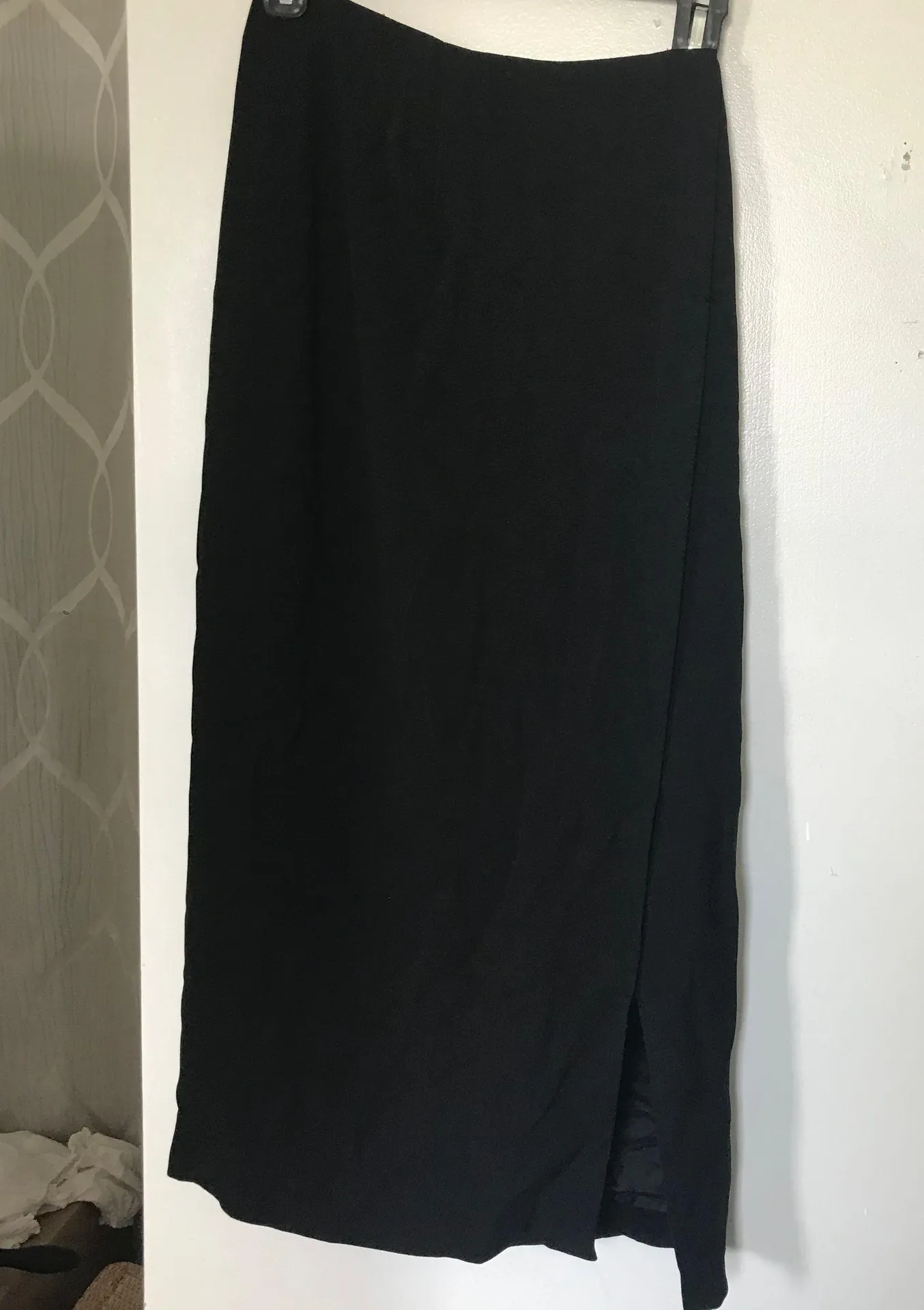 Vintage High Waisted Midi Skirt With Slit Black Size 2P - Image 5