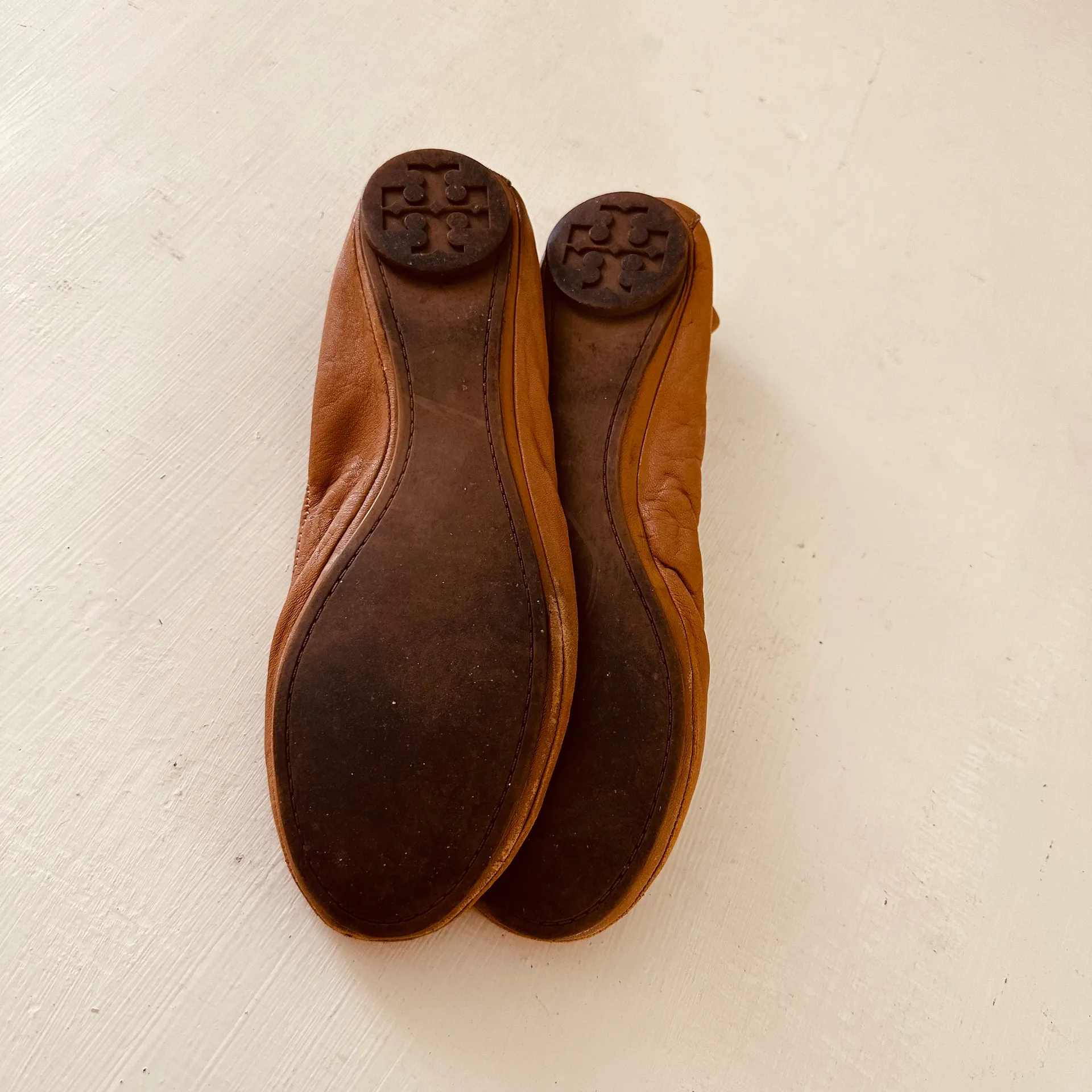 Size 9M shoes brown leather needs to paint a part slip on ballet flats - Image 3