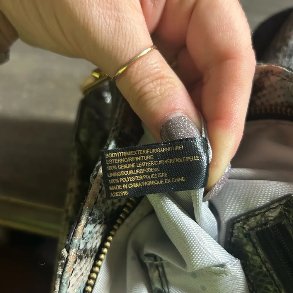 Aimee Kestenberg "Tuscany" Pebble Leather‎ & Suede Hobo in SOFT GREY COBRA NWOT - Image 8