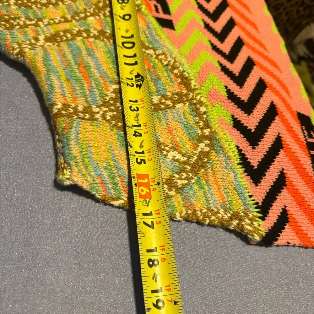 Urban Outfitters Pink and Green Asymmetrical 3/4 Sleeve Crop Top Sweater - Image 5