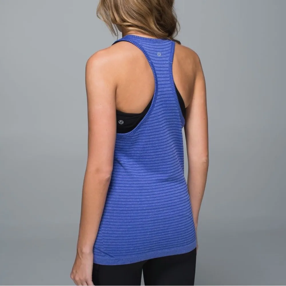 Lululemon Swiftly Tech Tank Blue Small - Image 2