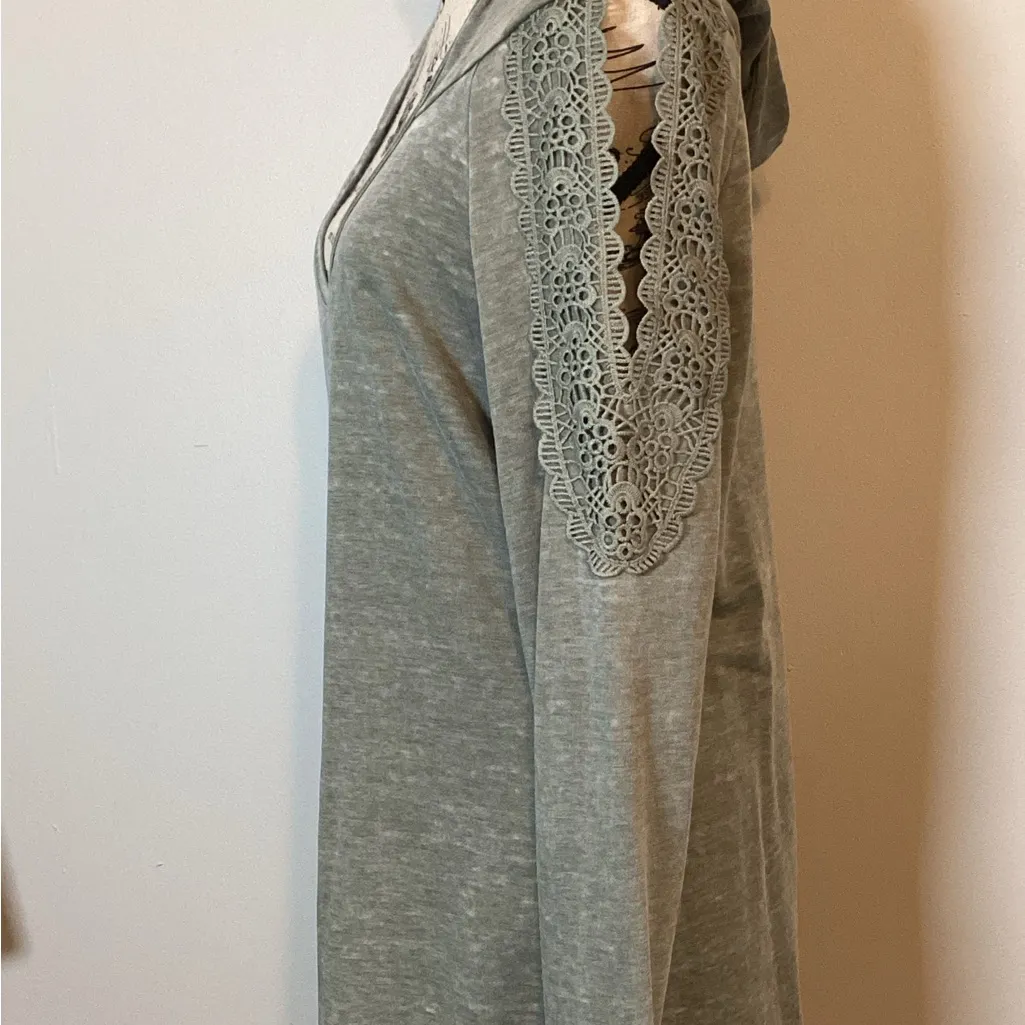 💜NWOT💜 VENUS BOHO SAGE HOODIE W/LACE DETAILED SLIT SLEEVES COTTON BLEND SZ LG - Image 2
