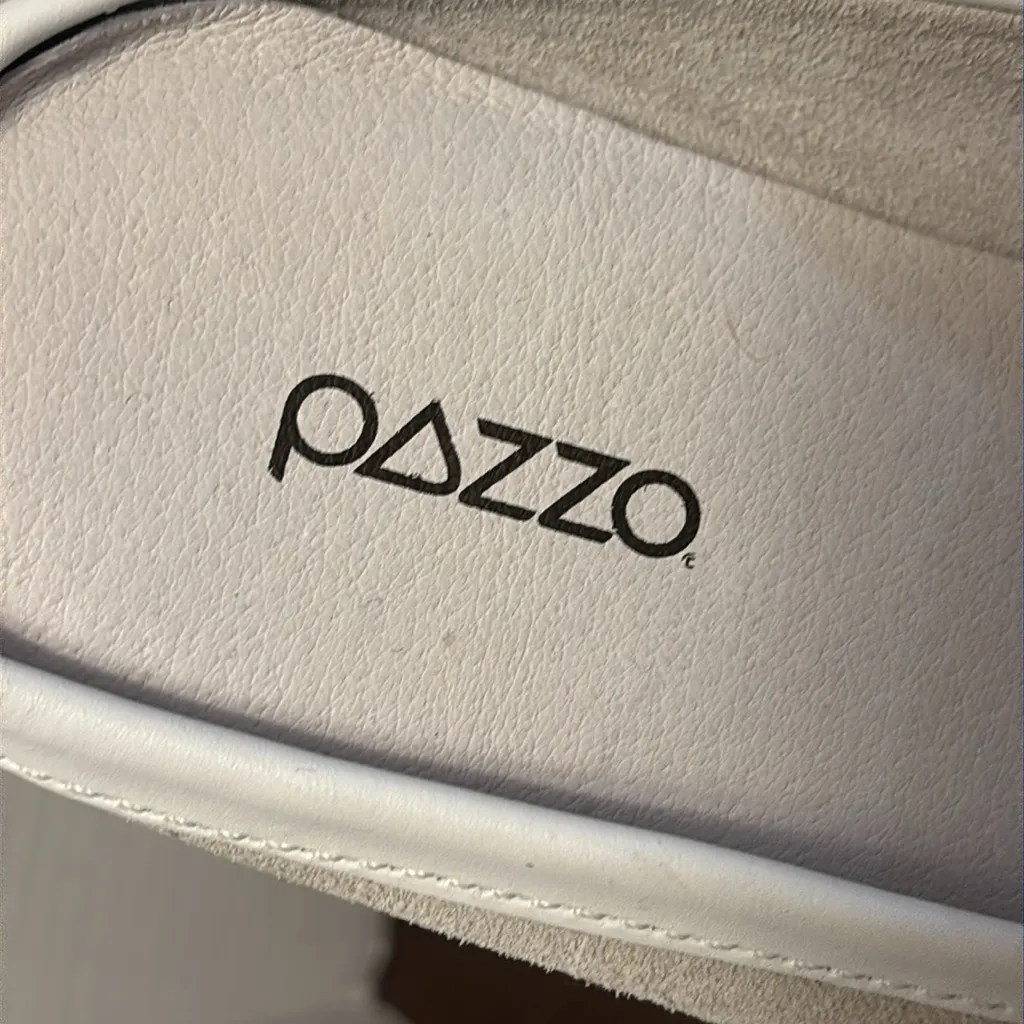 PAZZO Light Tan Suede Loafers Silver Size 10 - Image 2