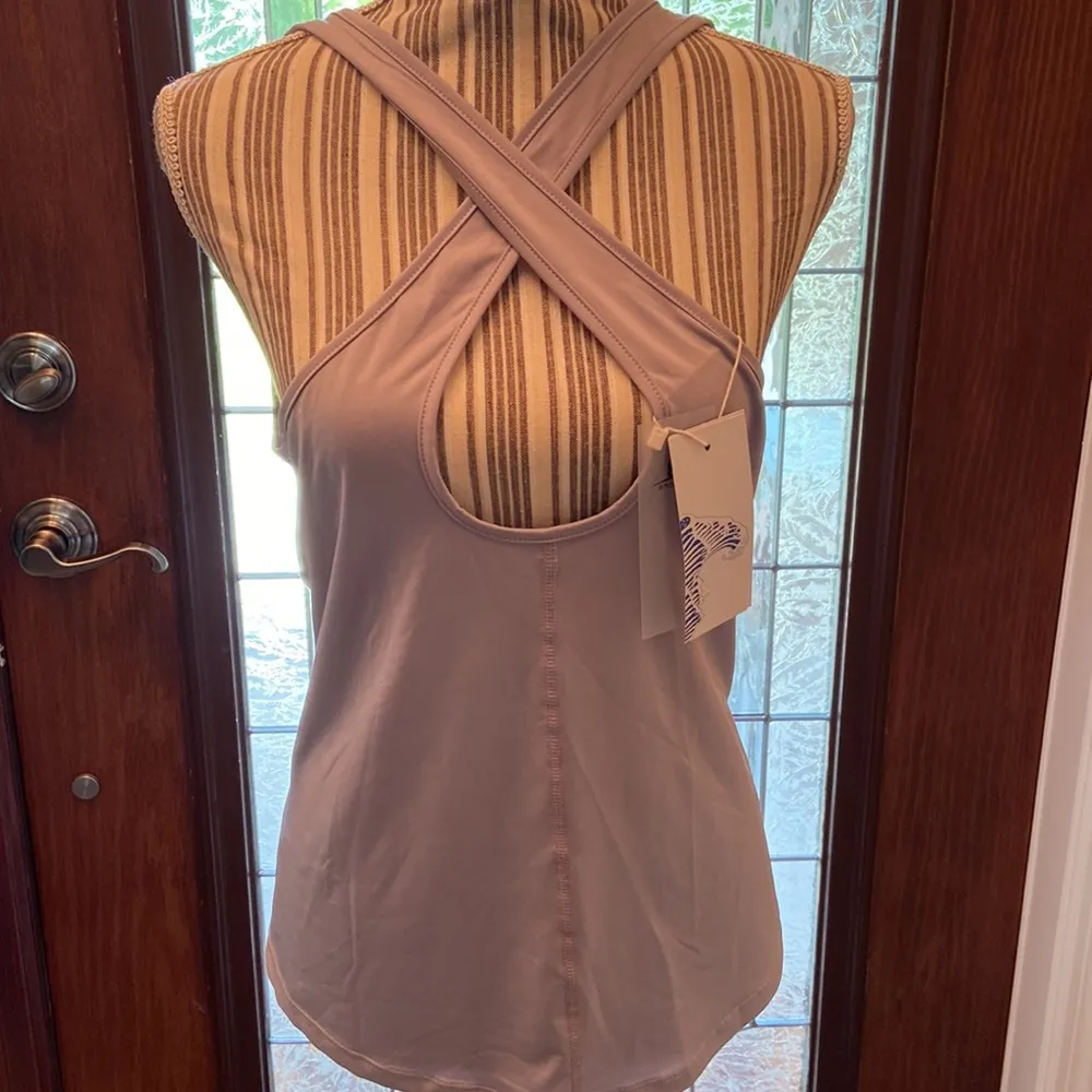 Icy Zone cross cross grayish lavender small top - Image 2