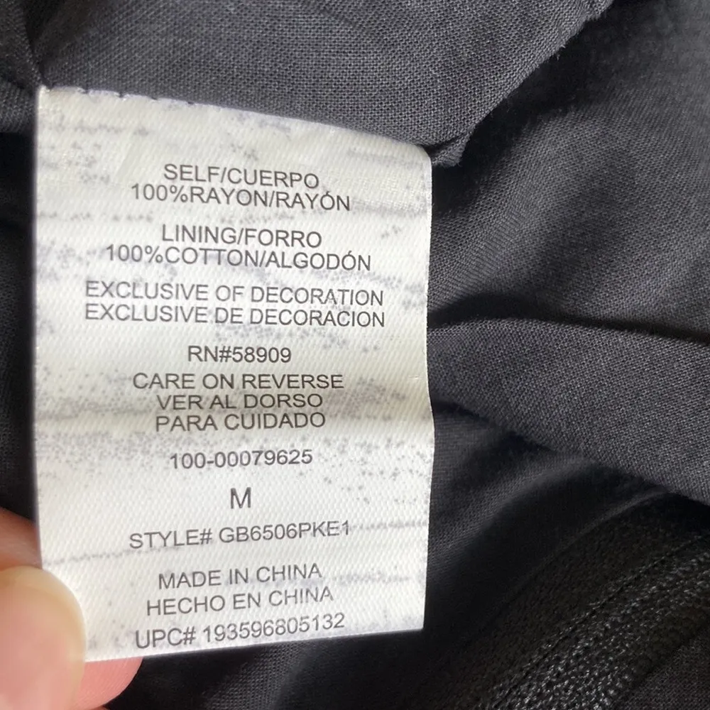 Gianni Bini| Black Textured skirt sz Medium - Image 5