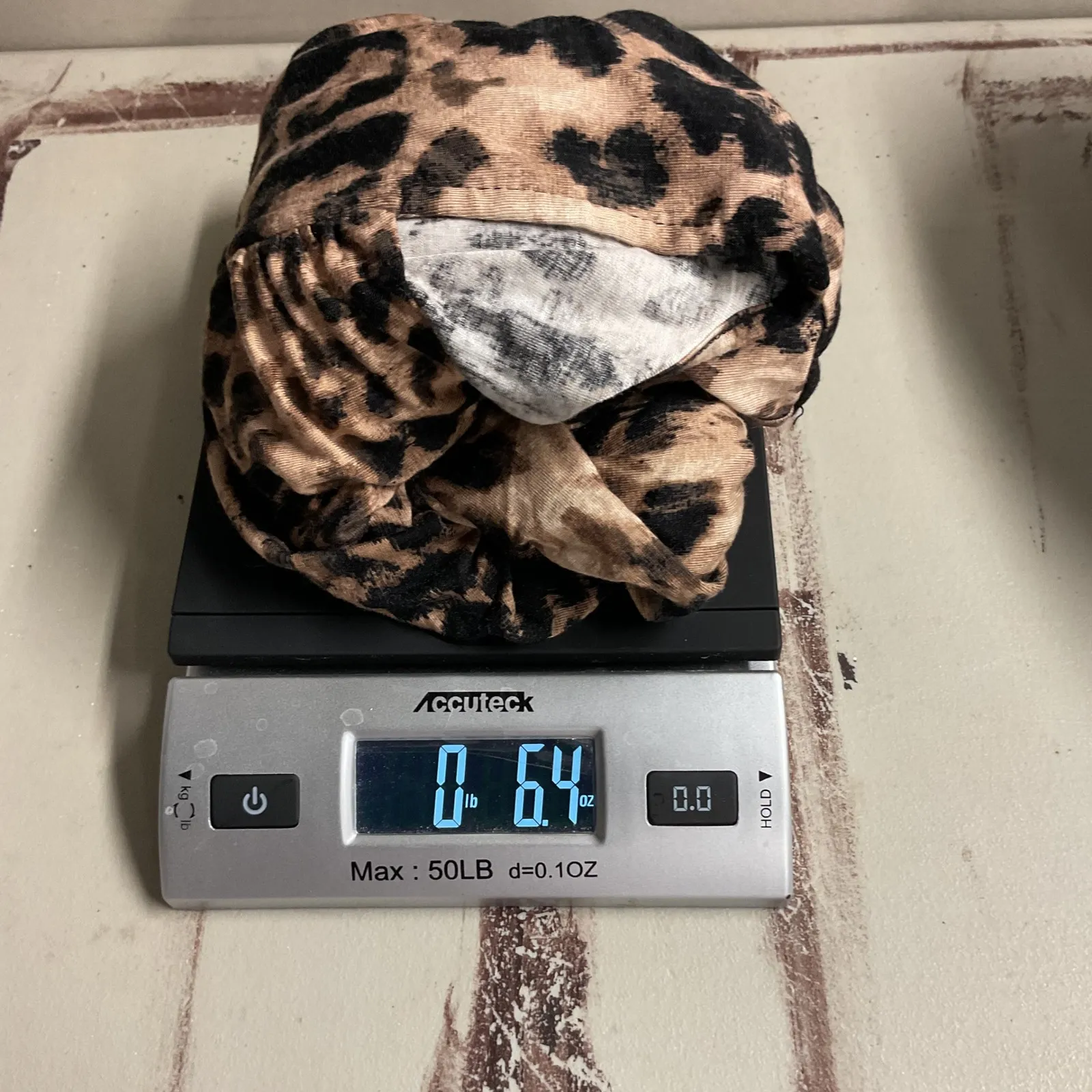 Cable Gauge Leopard Print Cowl Neck 3/4 Sleeve Top Women's Size Medium - Image 6