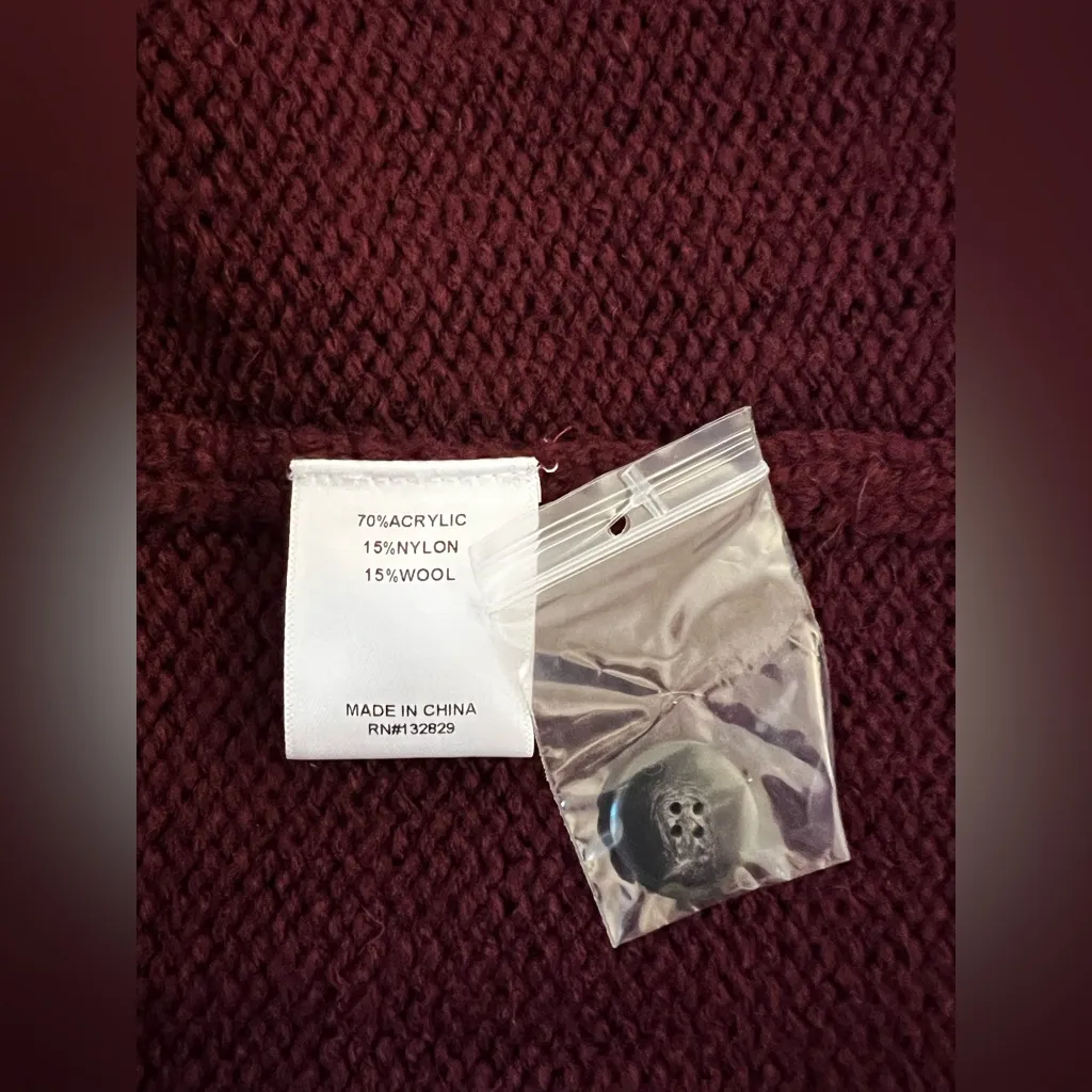 NWT REVOLVE Aidan Sweater Dress in Wine
House of Harlow 1960, size M - Image 10