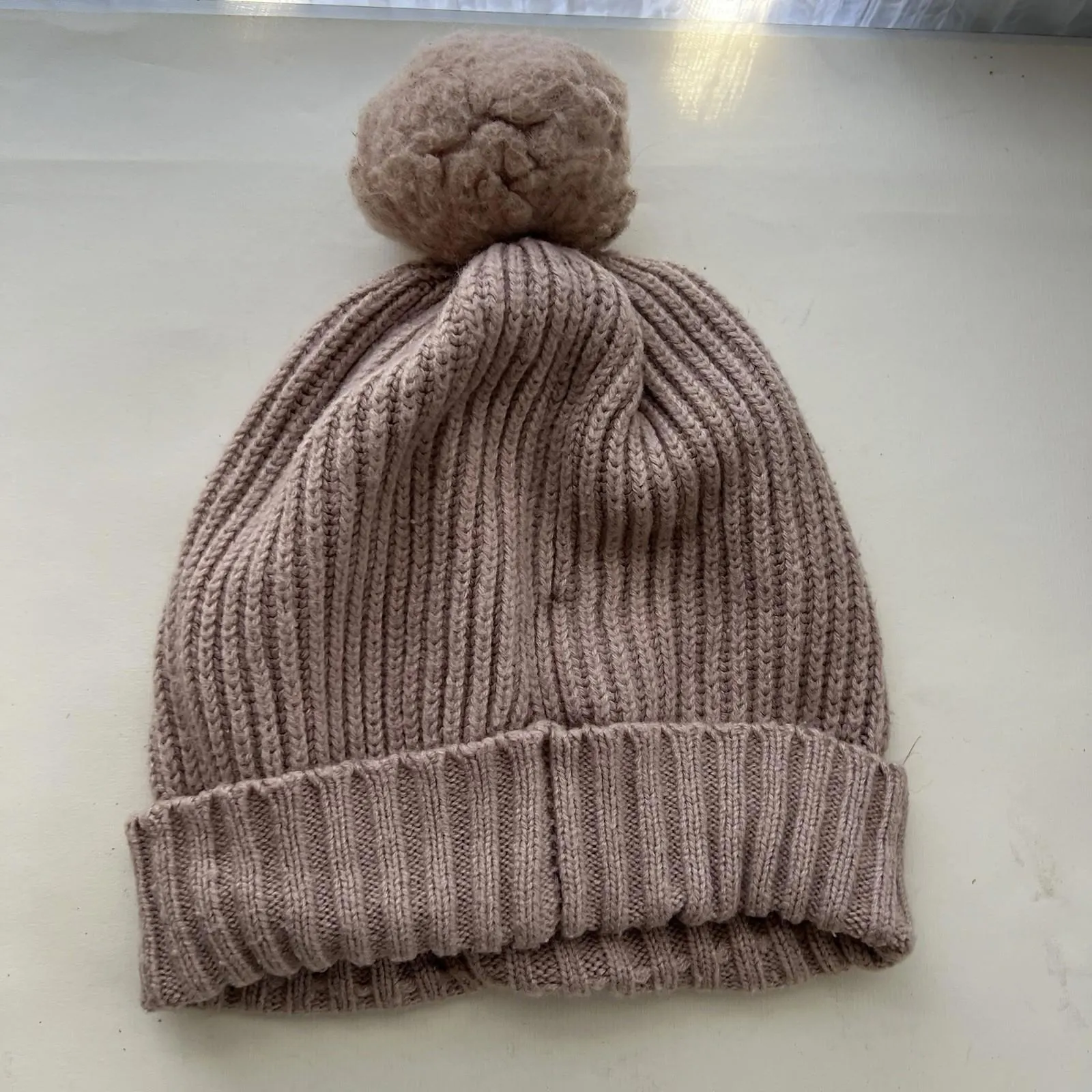 GUESS Blush Knit Pom Pom Beanie Hat Ribbed Mauve Pink Winter Cap women's - Image 4