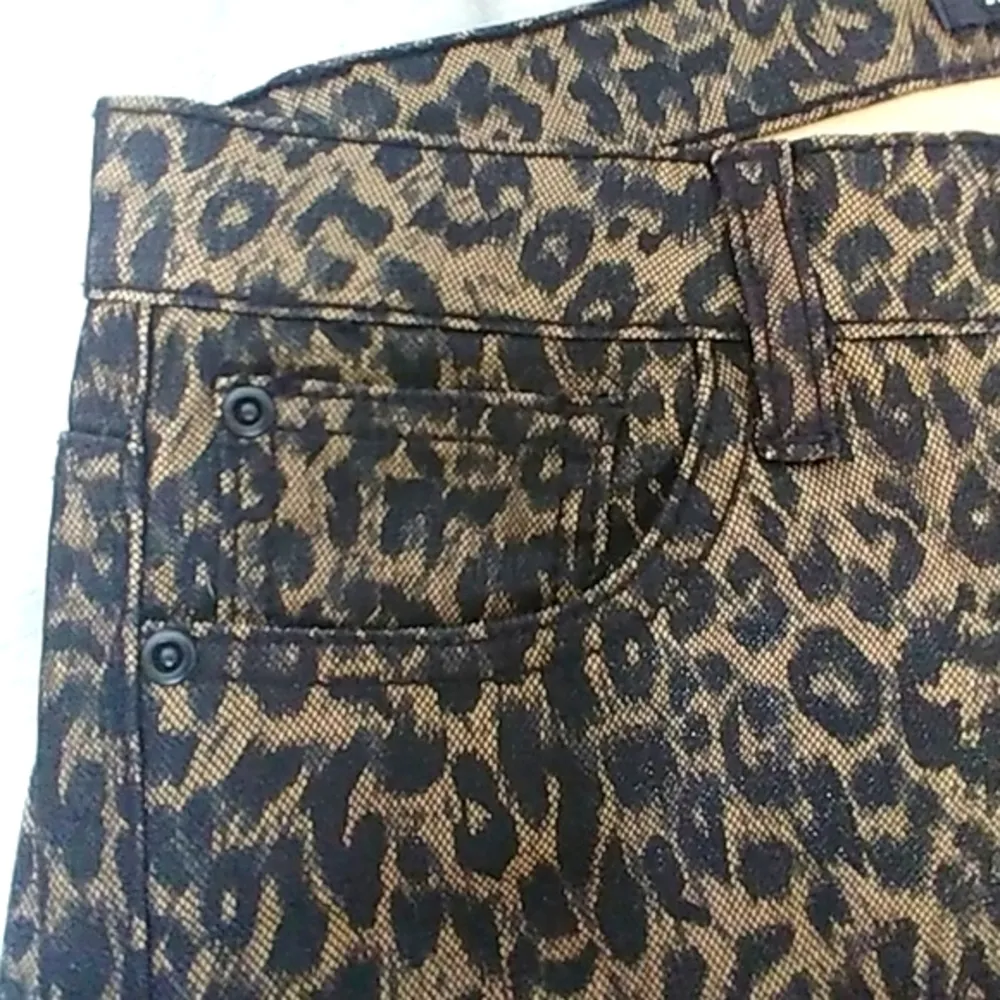 Forever 21 Premium Denim Cheetah Animal Print Jeans Pants - Image 5