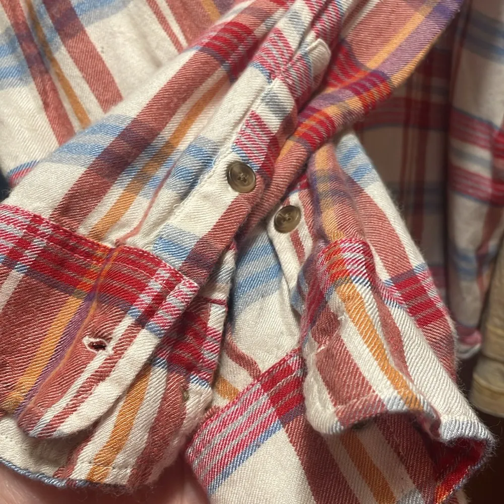 Women’s large flannel shirt. Preowned. Red white and blue button up. Lucky brand - Image 5