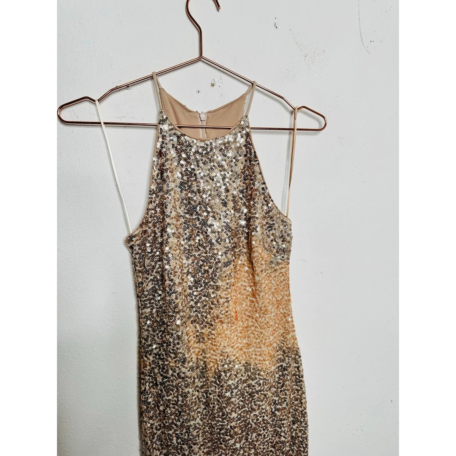 BADGLEY MISCHKA Gold High Neckline Sleeveless Sequin FLAWED Maxi Dress sz 2 - Image 3