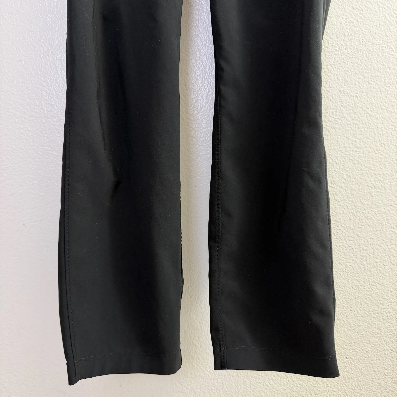 Lululemon On the Fly Pants Womens Black Elastic Tapered Run Jog Career 29x26 EUC Size undefined - Image 4
