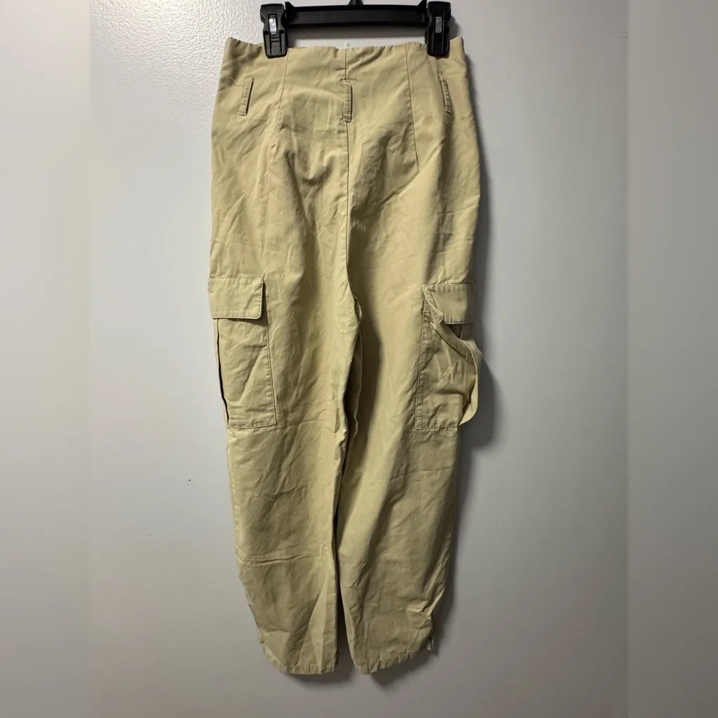 Zara Women’s khaki paper bag cargo pants XS EUC - Image 2