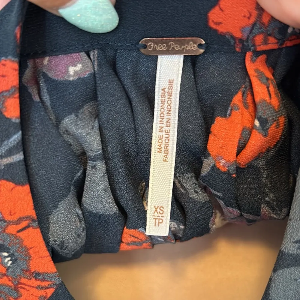 Free People Navy Floral Georgette Smocked Tunic - Image 10