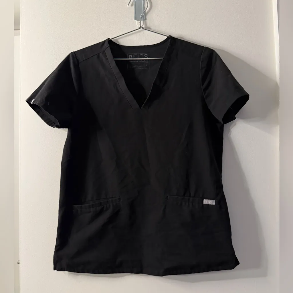FIGS Casma Three-Pocket Scrub Top Black Short Sleeve V Neck Size Small - Image 2