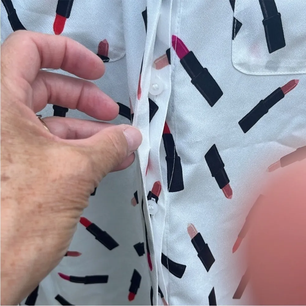 NWT Karl Lagerfeld Lipstick Pattern Long
Slv Roll Tab Blouse Generous XS - Image 7