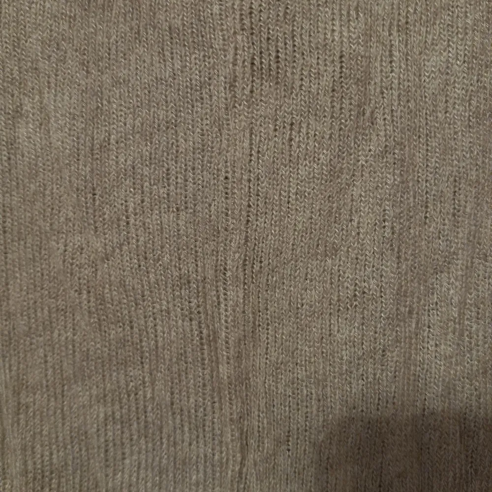 Brandy Melville OS Oversized Cotton Blend Long Sleeved Knit Tunic Top in Beige - Image 3