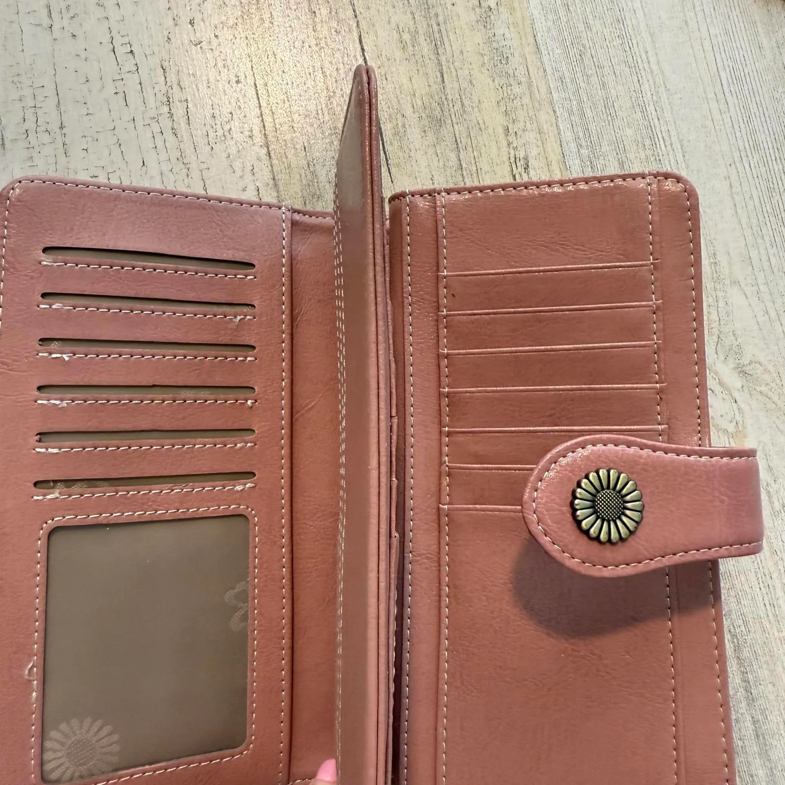 Travelambo Dusty Pink Leather Wallet with Snap Closure RFID Blocking Trifold - Image 7