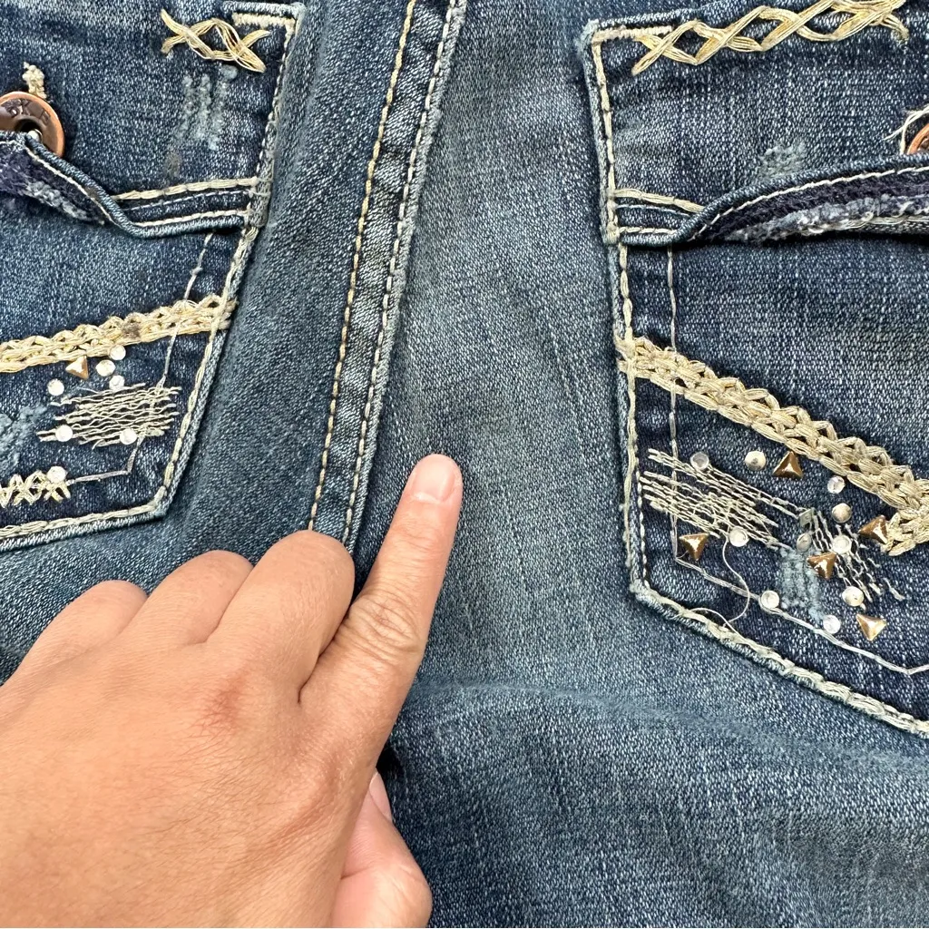 BKE Women’s Stella Stretch Jeans Boot Cut Low Rise Embellishment Pocket Size 28 - Image 14