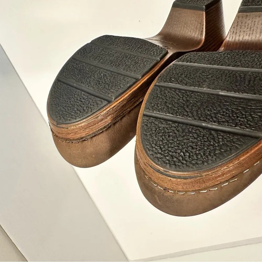 Dansko Women’s Mavis Milled Nubuck Studded Slip On Clog Size EU 37 - US 6.5/7.0 - Image 14