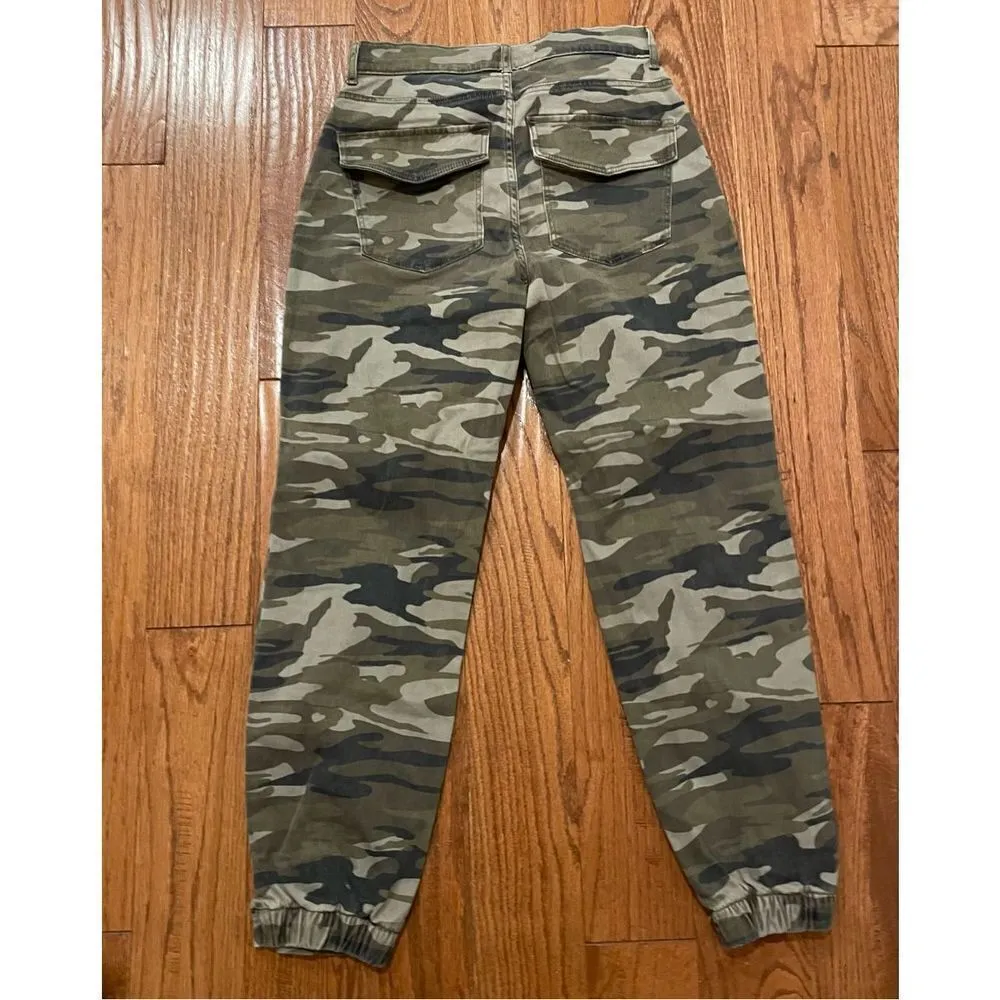 Express camo cropped straight high rise pants size 2 - Image 10