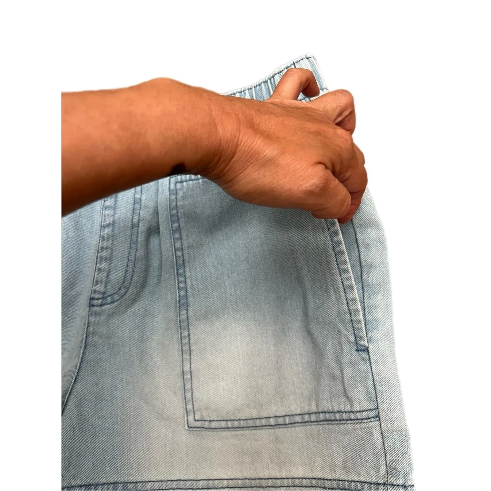 NWOT O'NEILL SONNET‎ PATCH POCKET DENIM SHORTS IN LIGHT INDIGO BLEACH SZ  L - Image 4