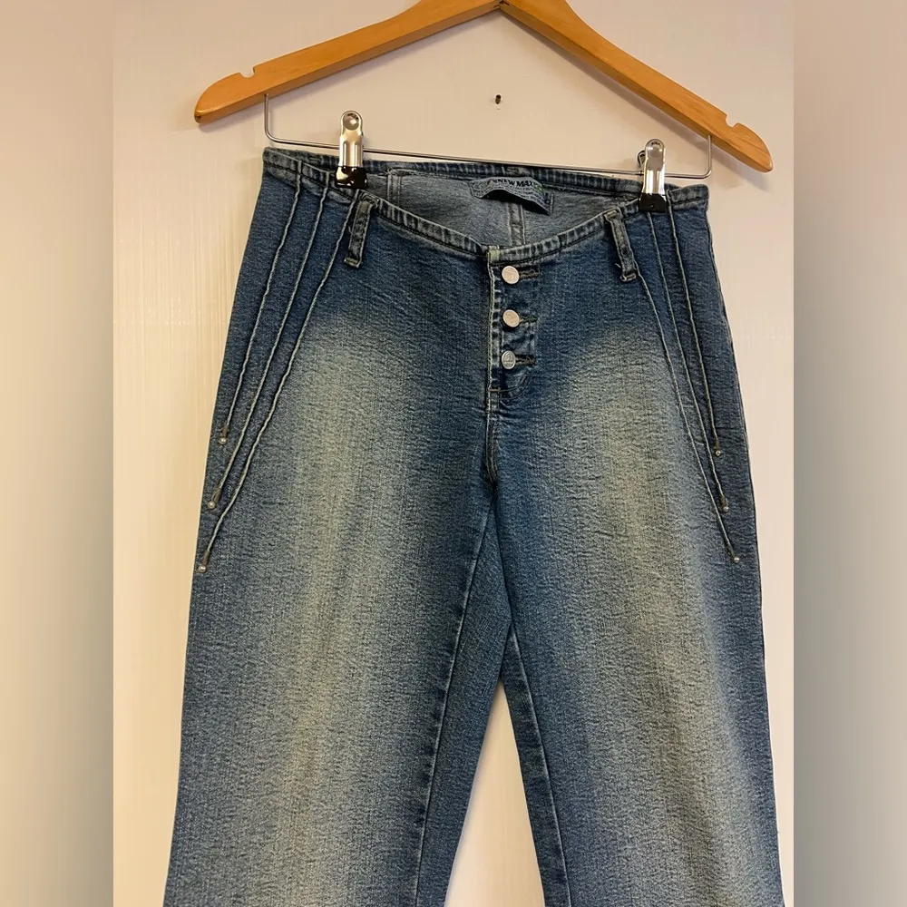 New Max Y2K 2000s Low Rise Flare Jeans – Embroidered Going Out Club Denim Size 8 Blue - Image 4