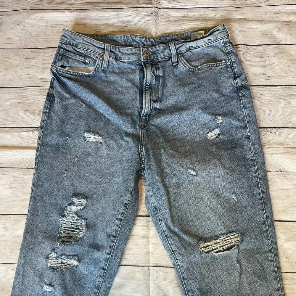 H&M Ultra High Waist Mom Jeans - Image 2