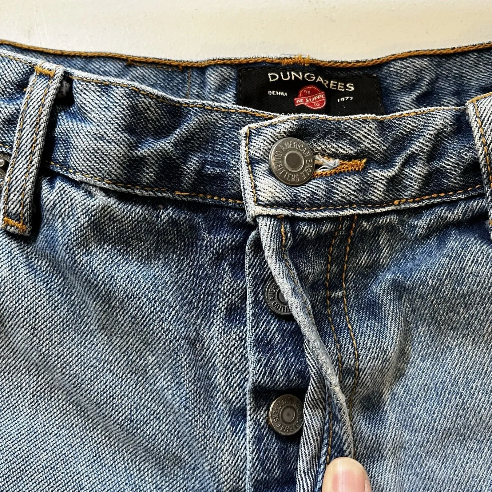 Dungarees Women's American Eagle Cut off Jean Shorts Y2k‎ Lt Blue Size 6 - Image 3