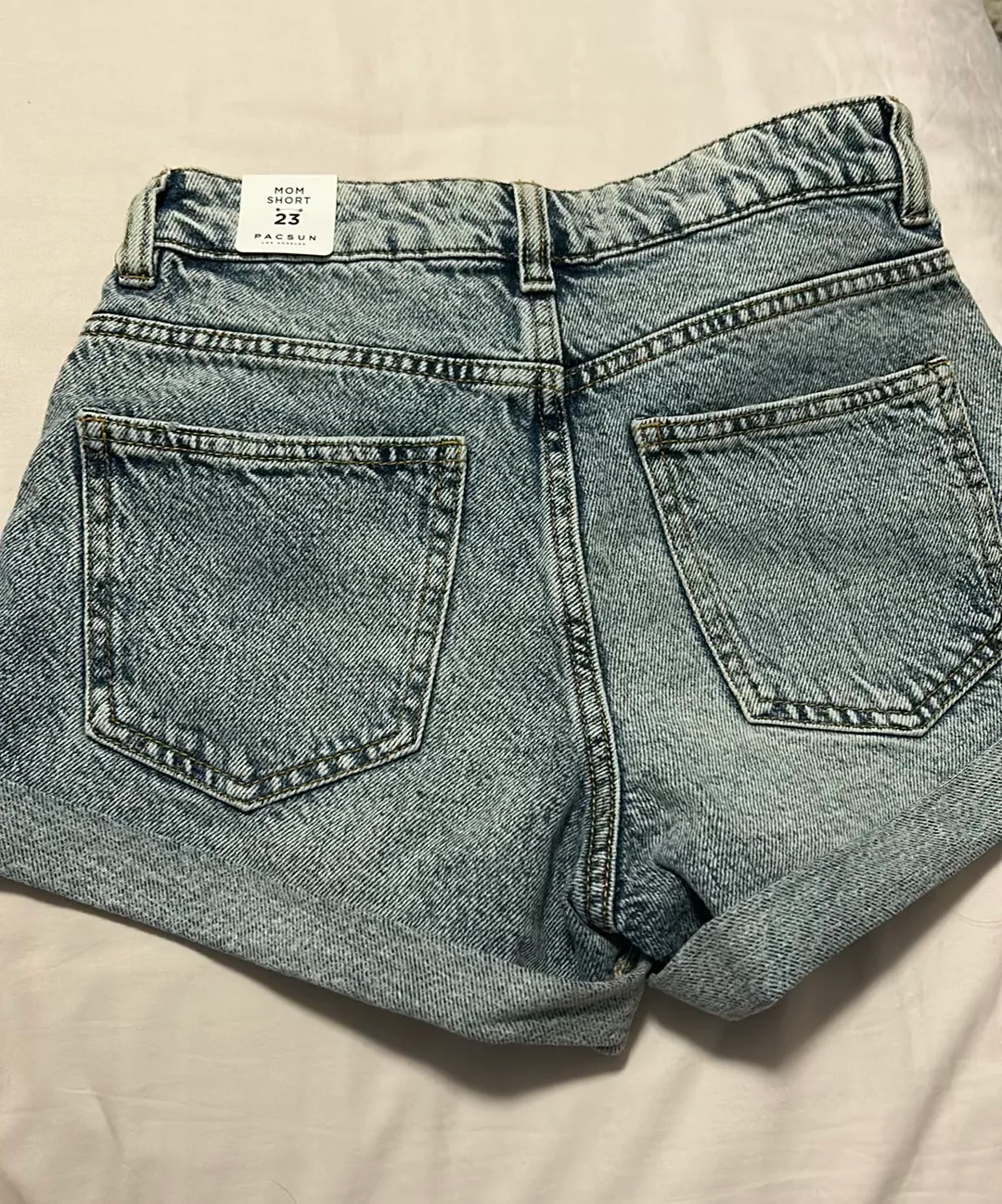 PacSun Mom Short - Image 3