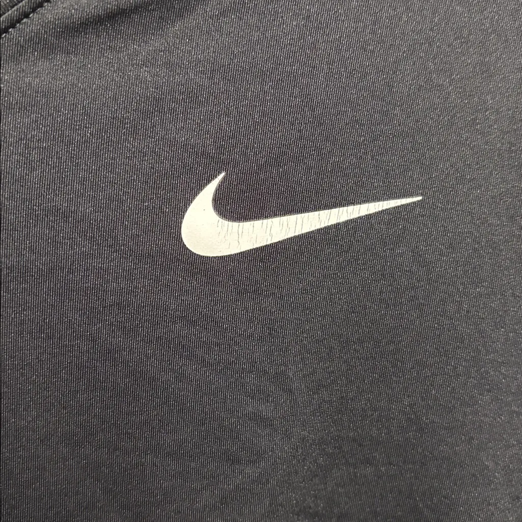 Nike Short Sleeve - Image 2