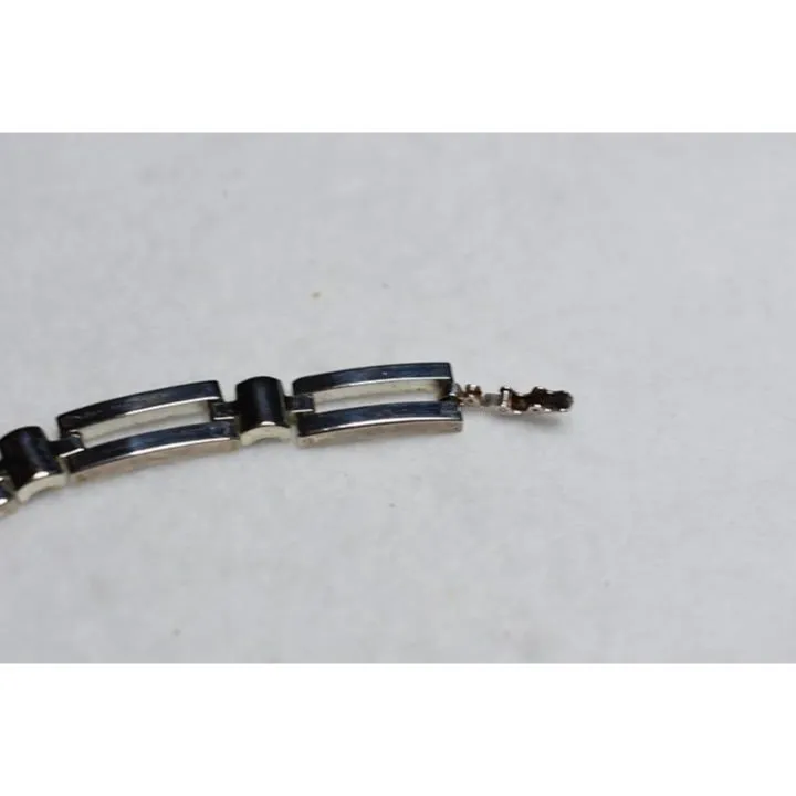 Source Unknown Unisex Retro Chic Box Link Silver Tone Box Latch Bracelet - Image 3