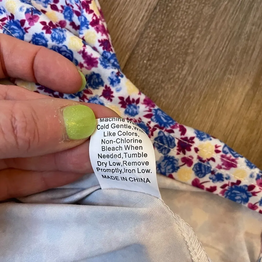 Shein halter dress lightweight ditzy floral summer swim coverup women’s size M - Image 3