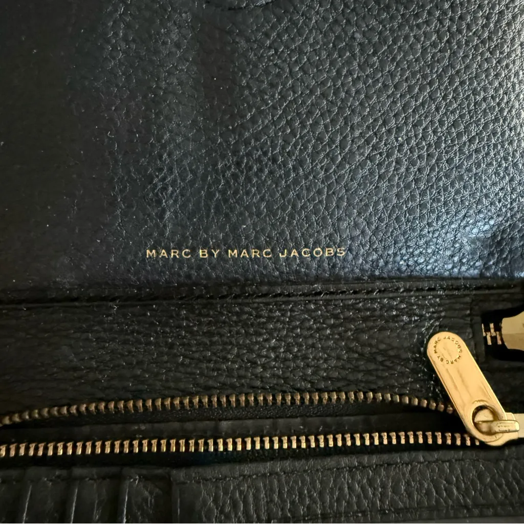 Marc by Marc Jacobs Black Classic Q Wingman Wristlet Wallet - Image 6
