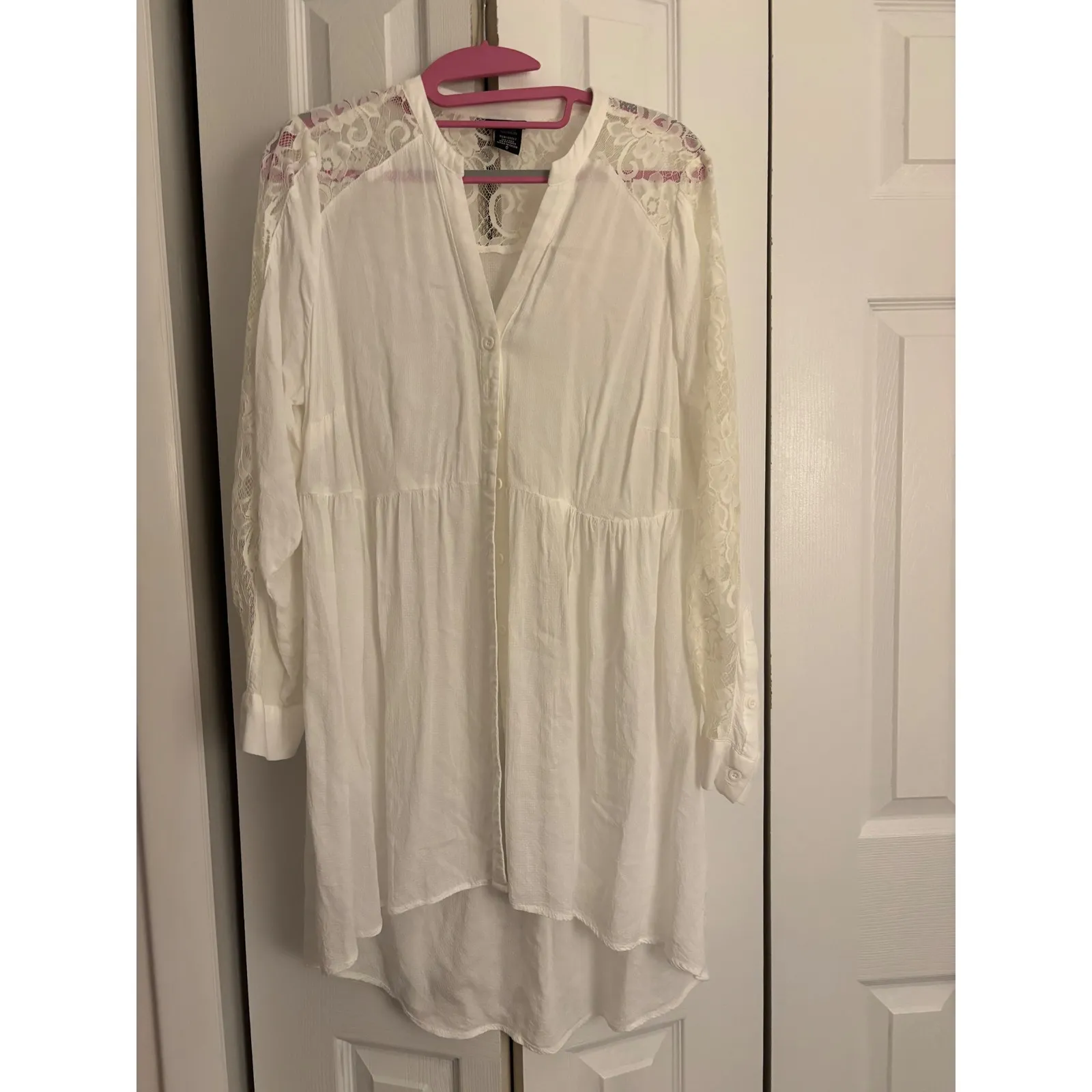 Torrid White Lace Button Front Shirt Jacket (Shacket) – Size 0- Large - Image 3