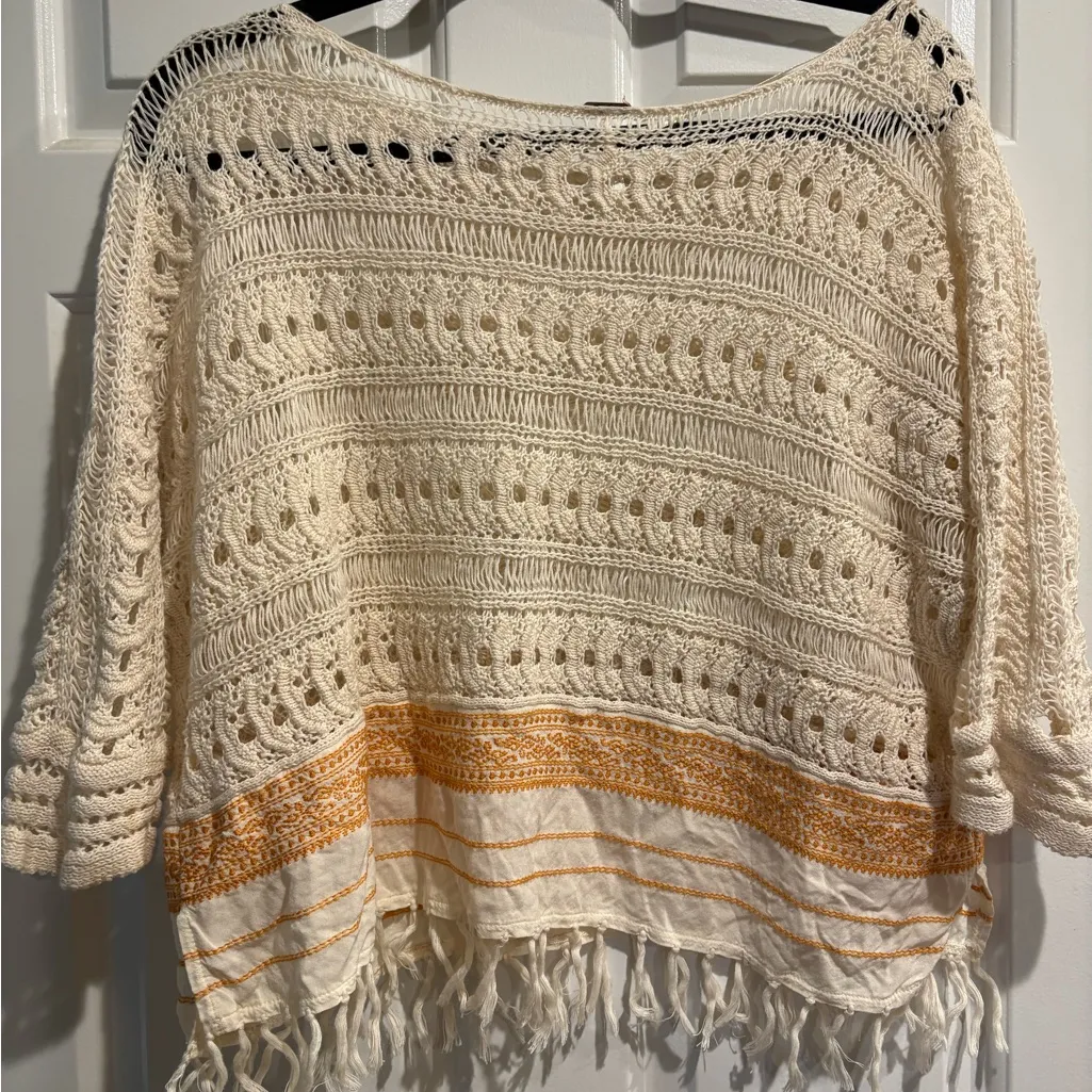 Free People crochet open knit top with fringe detail ivory sz M - Image 4