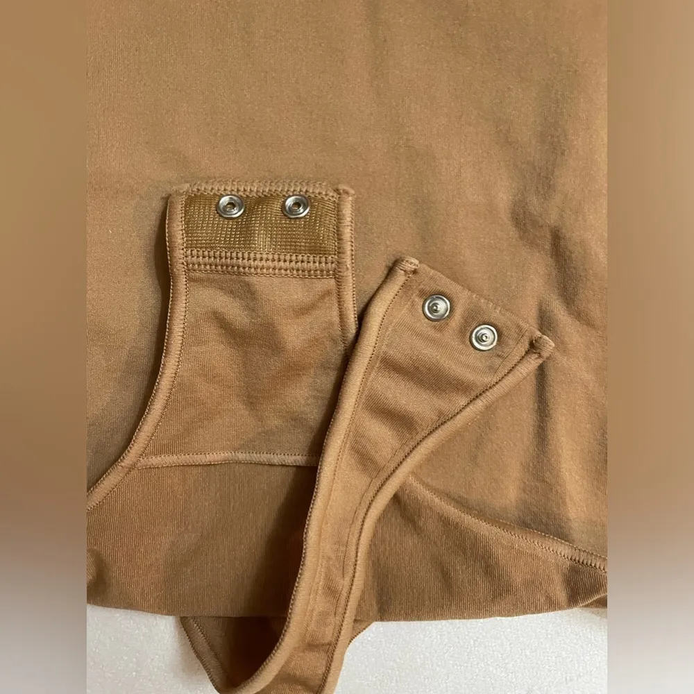 NWOT Skims Essential Long Sleeves Scooped Neck Bodysuit Sienna Size 4X/5X - Image 7