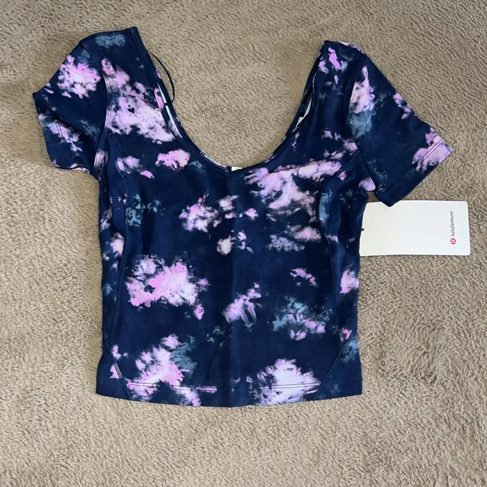 Align Tee & Align HR legging 28” Set Color Tie Dye (CZBM) Size 2 NWT - Image 3