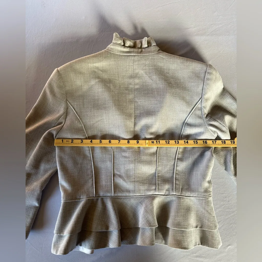 WHBM White House Black Market • Peplum Ruffle Gray Blazer • Size 6 - Image 7