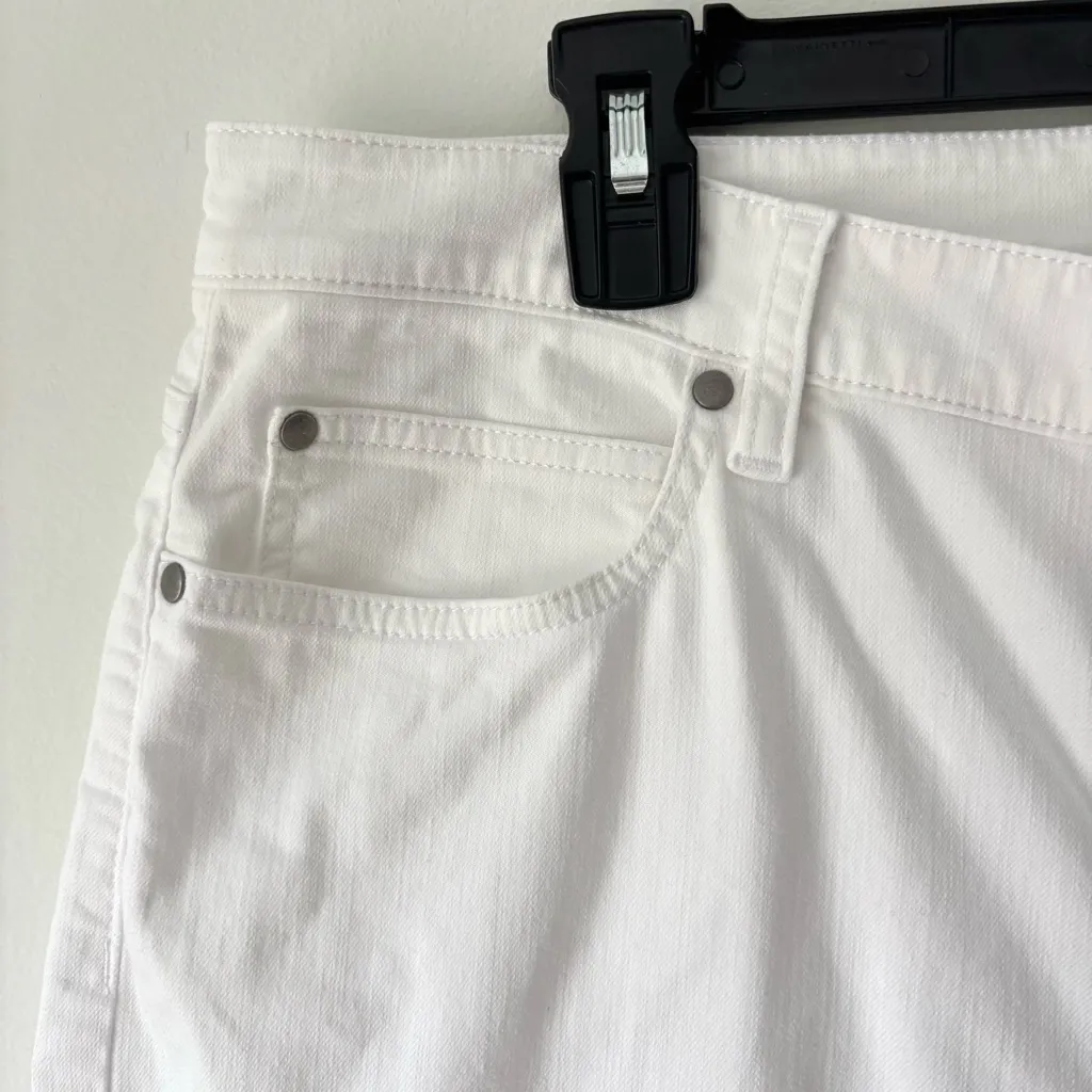 Eileen Fisher White Denim Jeans Straight Leg Organic Cotton Travel Beach Neutral - Image 3