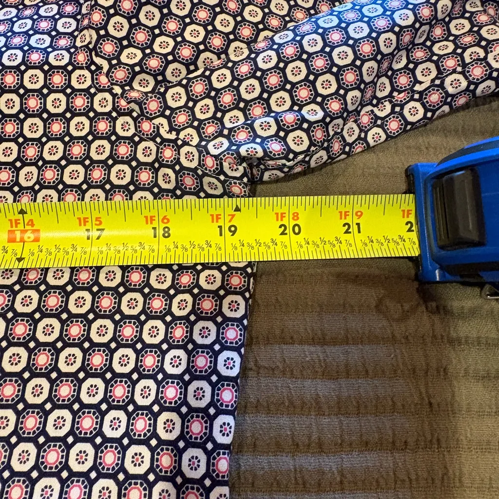 Brooks Brothers 346 long-sleeve button-down shirt geometric print women’s size 8 - Image 7