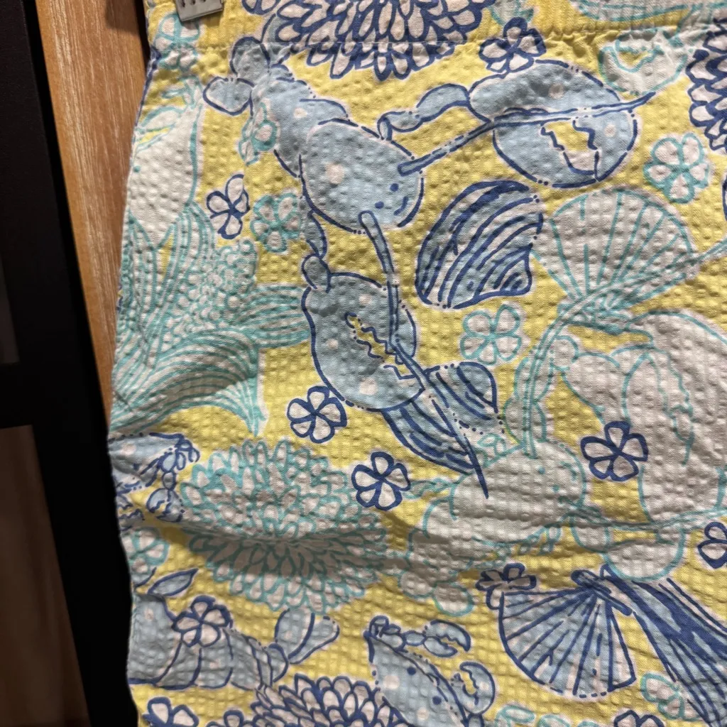 🌼 Vintage Lilly Pulitzer Lobster print Floral Seersucker Shorts seashell ocean - Image 9
