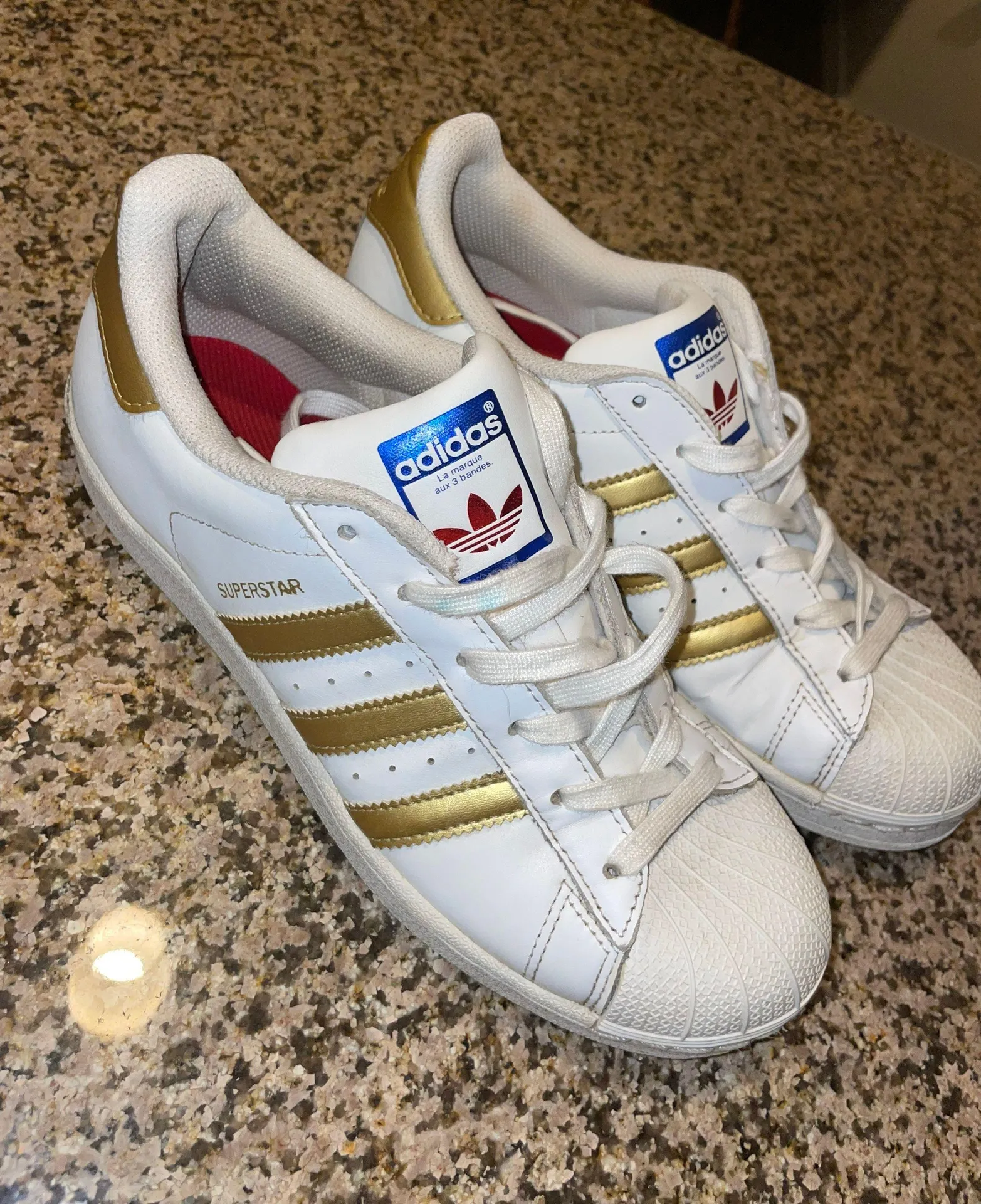Adidas Gold Stripe Superstar - Image 2