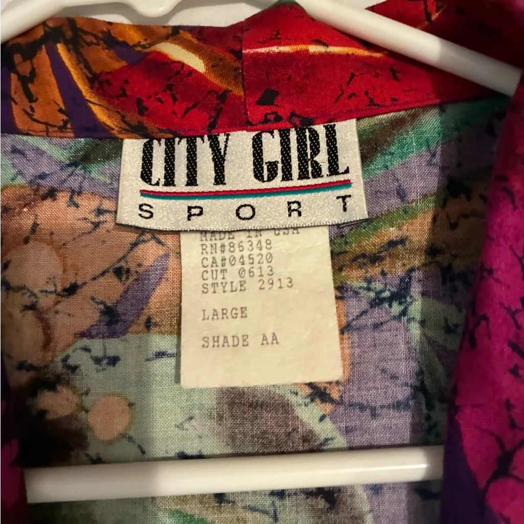 Vintage city girl sport button down Size L - Image 2
