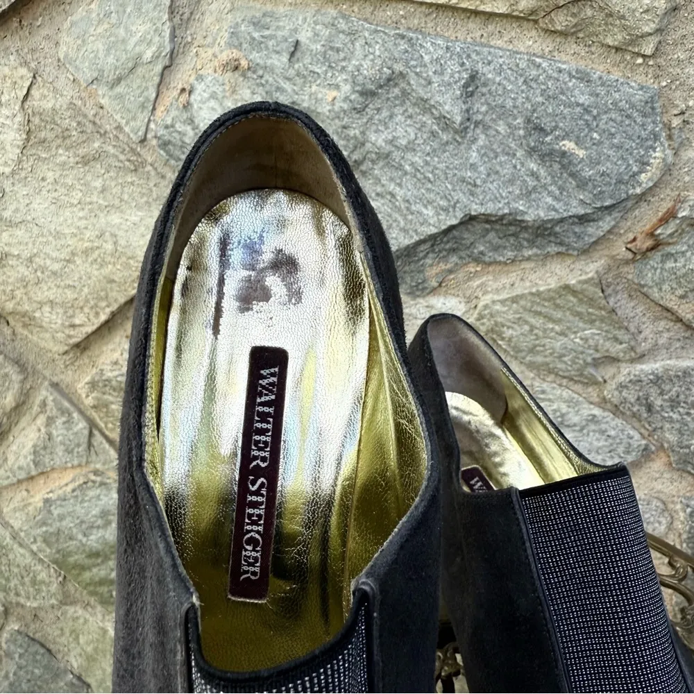 Walter Steiger 1980s Vintage Handmade Suede Designer Heels - Image 3
