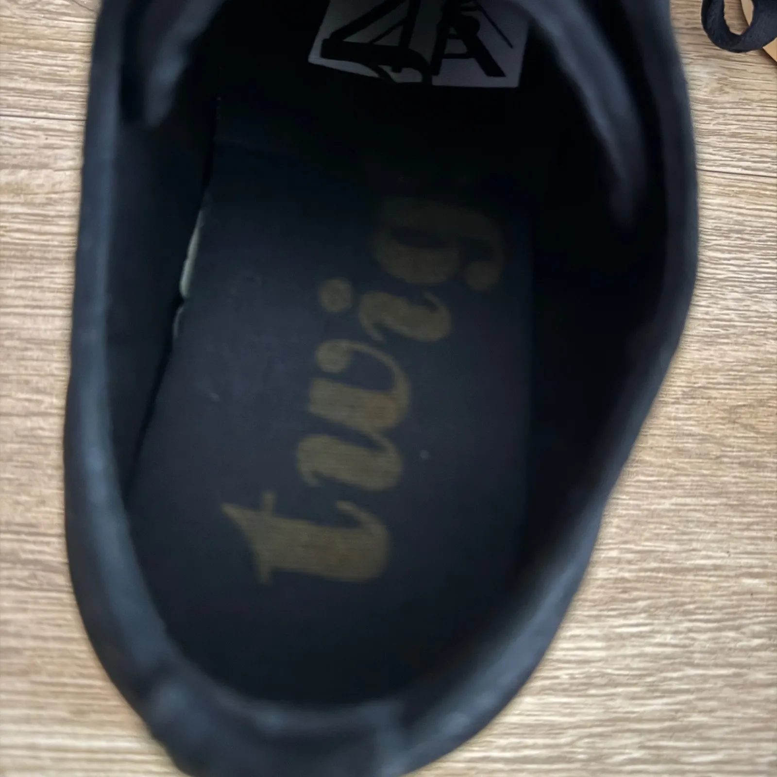 Twig Sneakers Black Womens 8W Wide Width Leather Upper Casual Neutral Monochrome Size 8 - Image 8