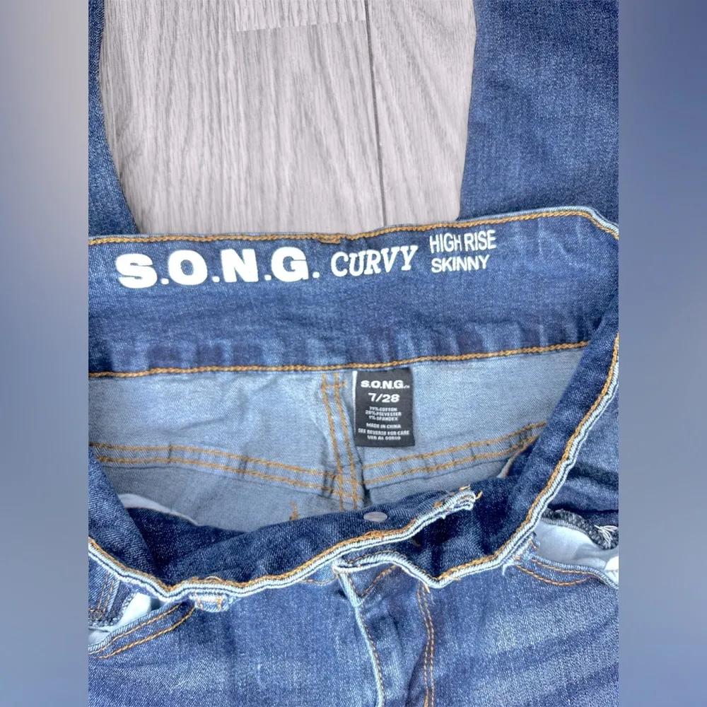 S.O.N.G Women’s Curvy Ripped High Rise Skinny Jeans Blue Size 28 - Image 6