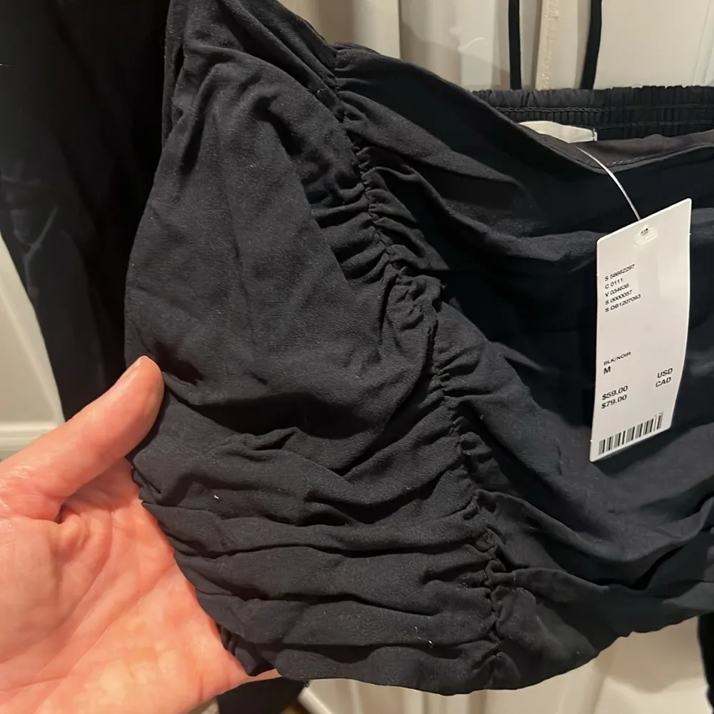 Urban Outfitters Black Puff Sleeve Ruched Crop Top - Image 6