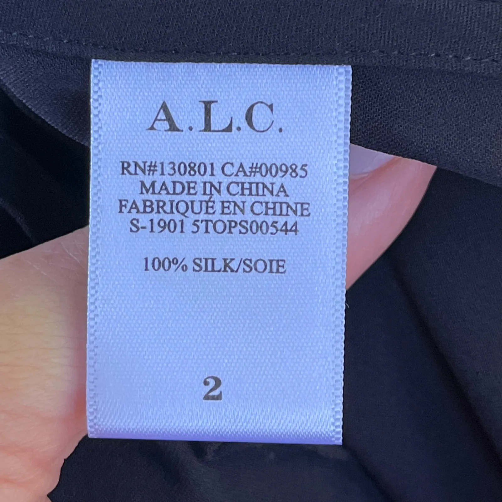 A.L.C Women's Black 100% Silk Moran Keyhole Blouse Size 2 - Image 9